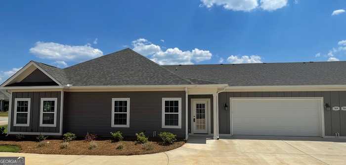 photo 1: 512 Nandina Court, Warner Robins GA 31088