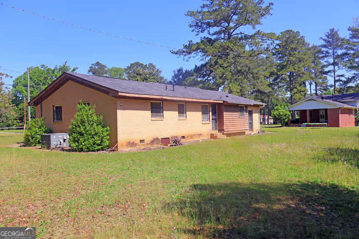 photo 1: 218 Beverly Street, Fort Valley GA 31030