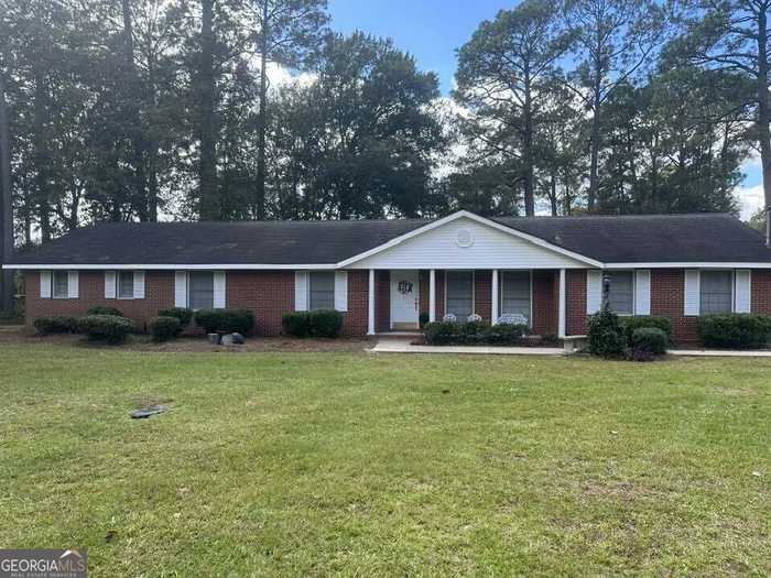 photo 1: 88 Clifton Road, Baxley GA 31513