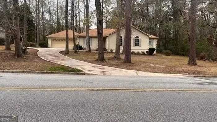 photo 2: 602 Ernest, Thomasville GA 31792