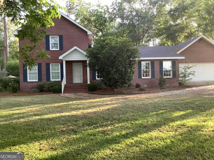 photo 1: 611 Golf Drive, Swainsboro GA 30401