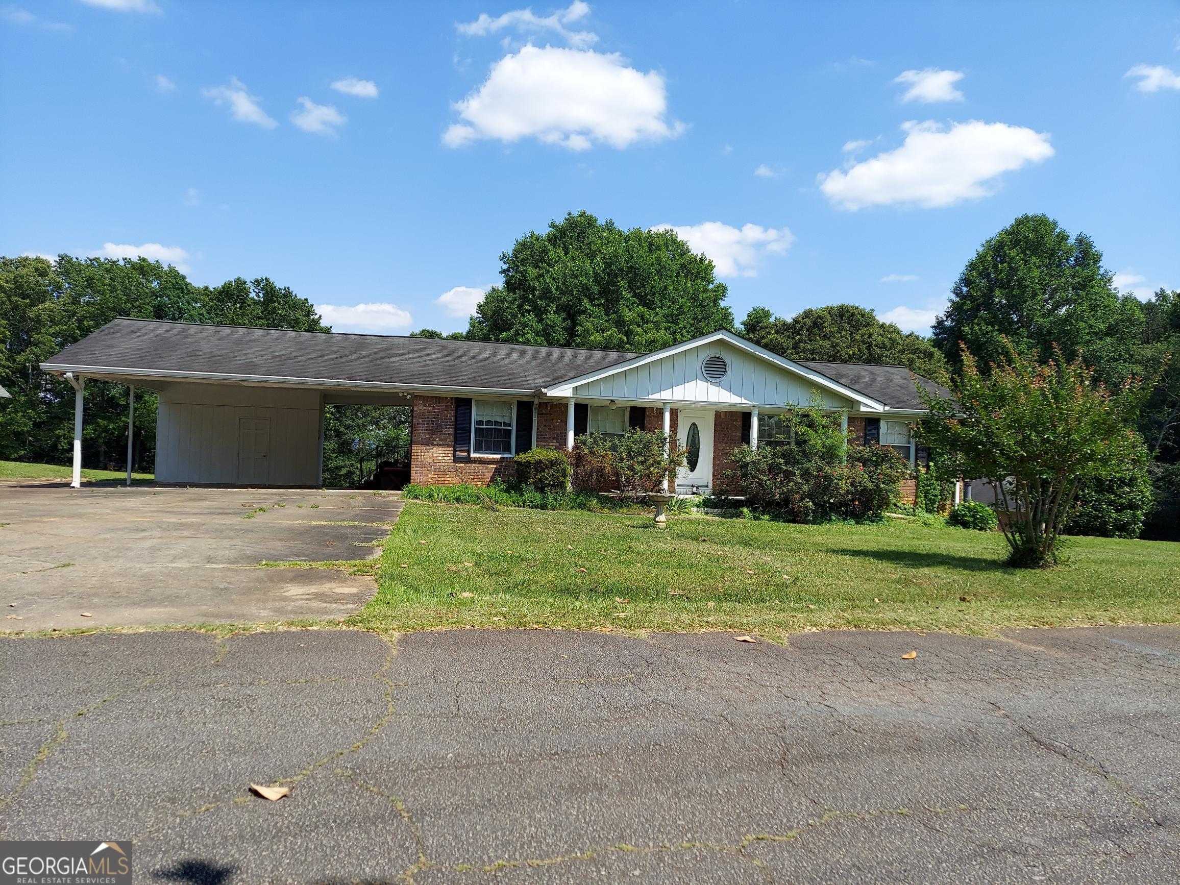 photo 1: 4880 PRINCE Road SE, Smyrna GA 30082