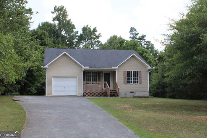 photo 1: 221 Prater Drive SE, Calhoun GA 30701