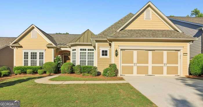 photo 1: 6328 Thunder Ridge Circle, Hoschton GA 30548