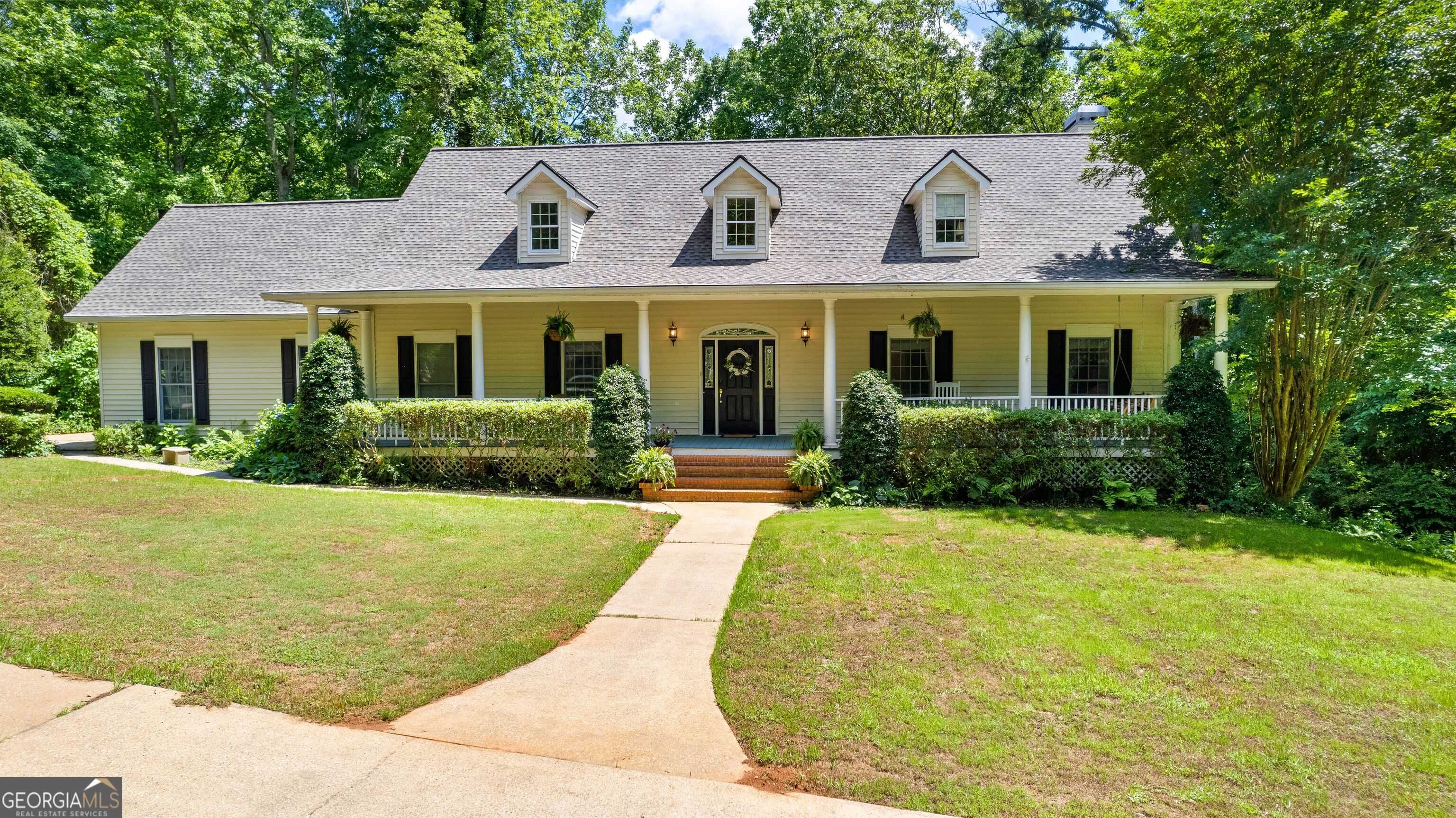 photo 3: 25 Longwood Lane, Newnan GA 30263