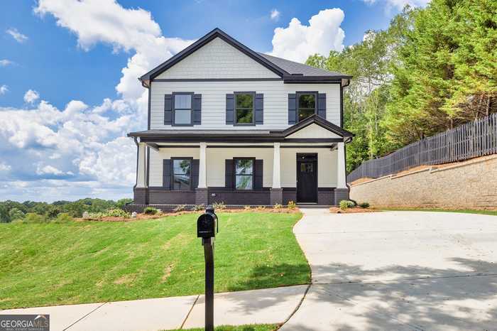 photo 2: 5812 Gainesville Street, Flowery Branch GA 30542