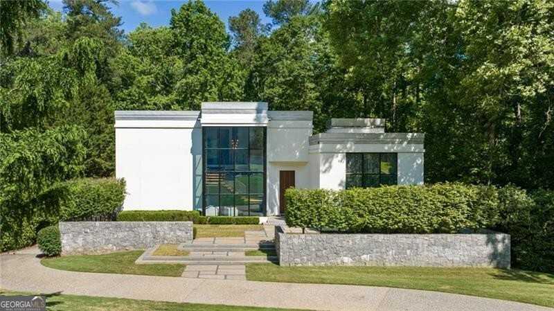 photo 2: 3184 Wood Valley Road NW, Atlanta GA 30327