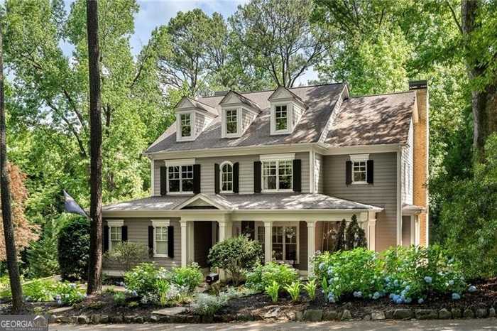 photo 1: 2599 Ridgewood Terrace NW, Atlanta GA 30318