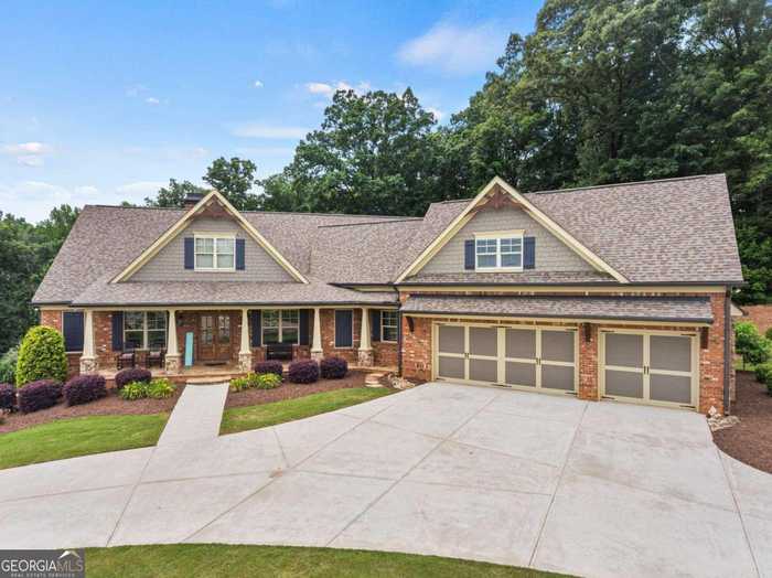 photo 1: 5340 Retreat Drive, Flowery Branch GA 30542