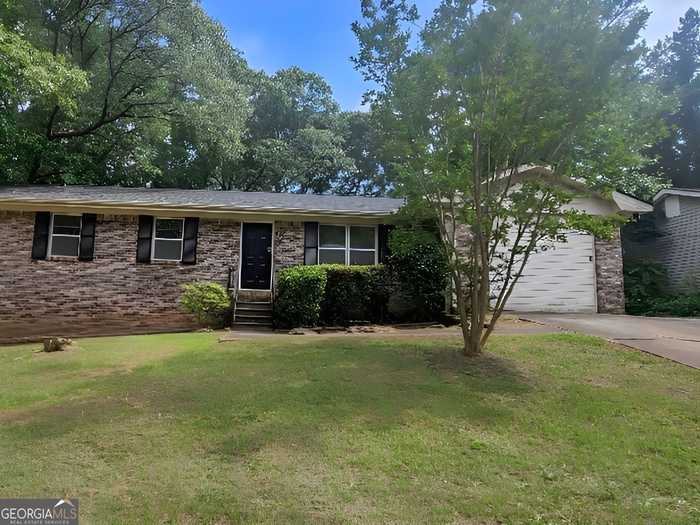 photo 1: 6884 Stephens Drive, Rex GA 30273