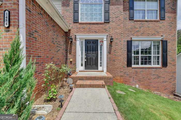 photo 2: 1484 highland bluff Court, Suwanee GA 30024