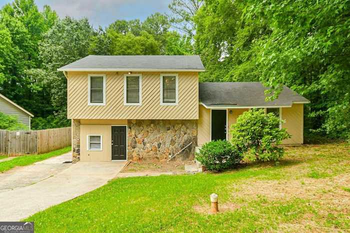 photo 2: 4674 Hairston Crossing Way, Stone Mountain GA 30083