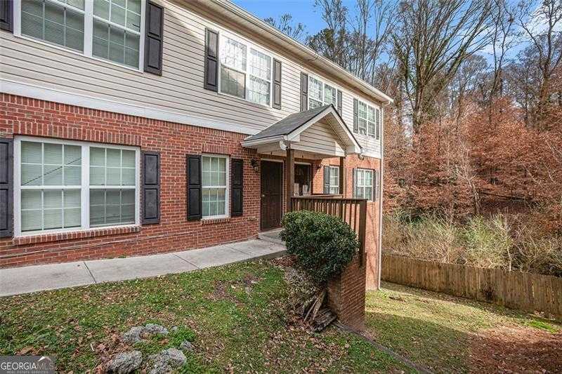 photo 1: 979 Sims Avenue NW, Atlanta GA 30318