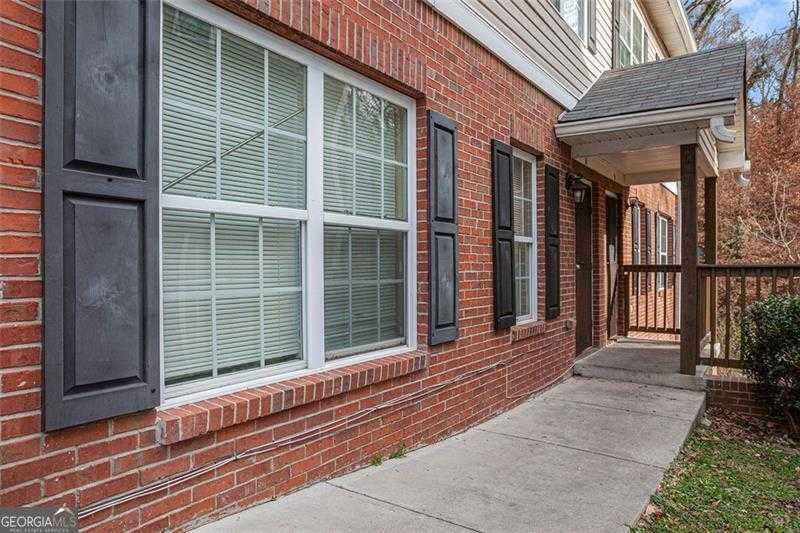 photo 3: 979 Sims Avenue NW, Atlanta GA 30318