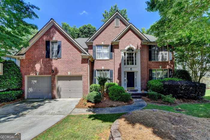 photo 1: 4125 Canterbury Walk Drive, Duluth GA 30097