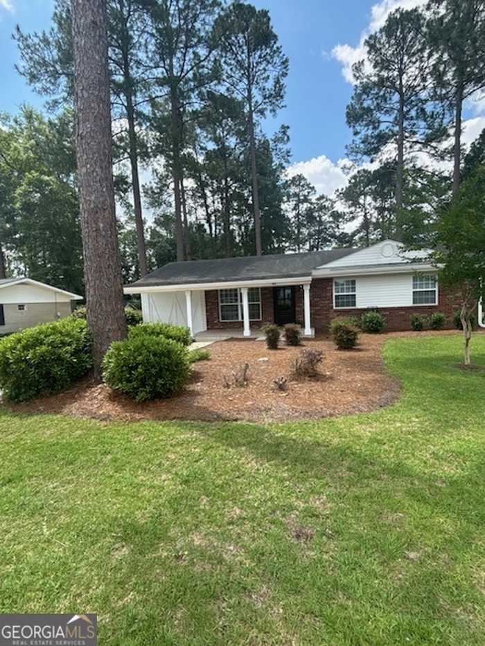 photo 1: 610 Goodge Street, Claxton GA 30417