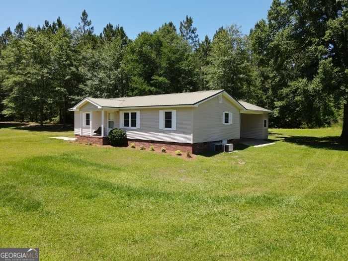 photo 2: 1324 Wes Lawson Road, Kite GA 31049