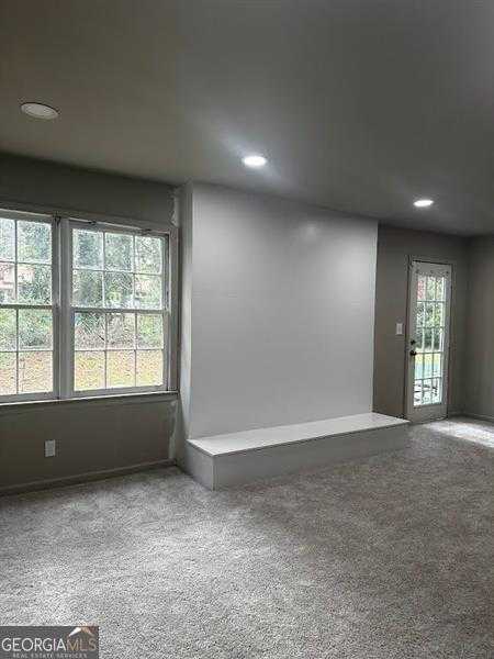 photo 3: 4158 AUTUMN HILL, Stone Mountain GA 30083