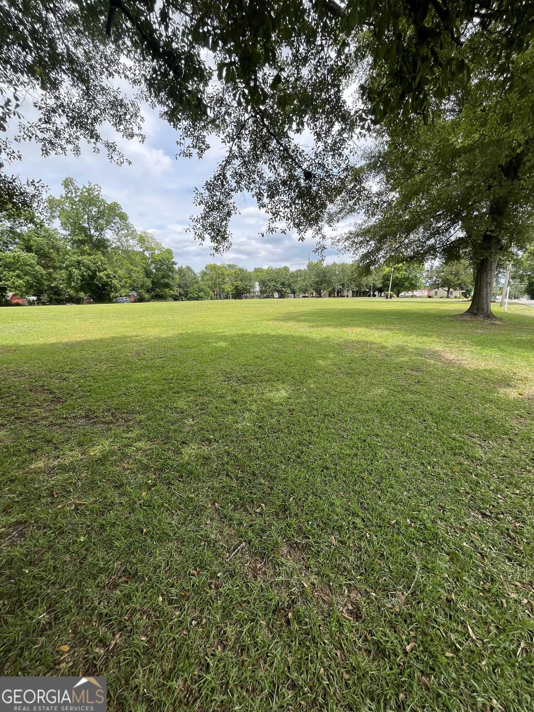 photo 1: LOT 4 Cherry & 5th Street, Cochran GA 31014