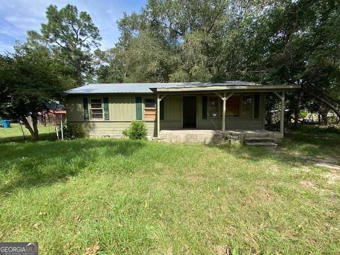 photo 1: 4 Slaton St, Alamo GA 30411