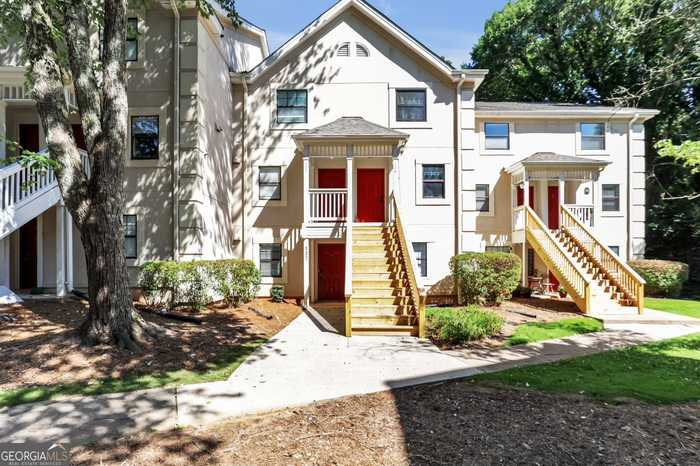 photo 1: 210 Appleby Drive Unit 127, Athens GA 30605