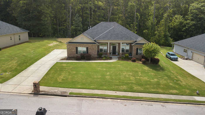 photo 1: 3167 Bellingham Way, Lithia Springs GA 30122