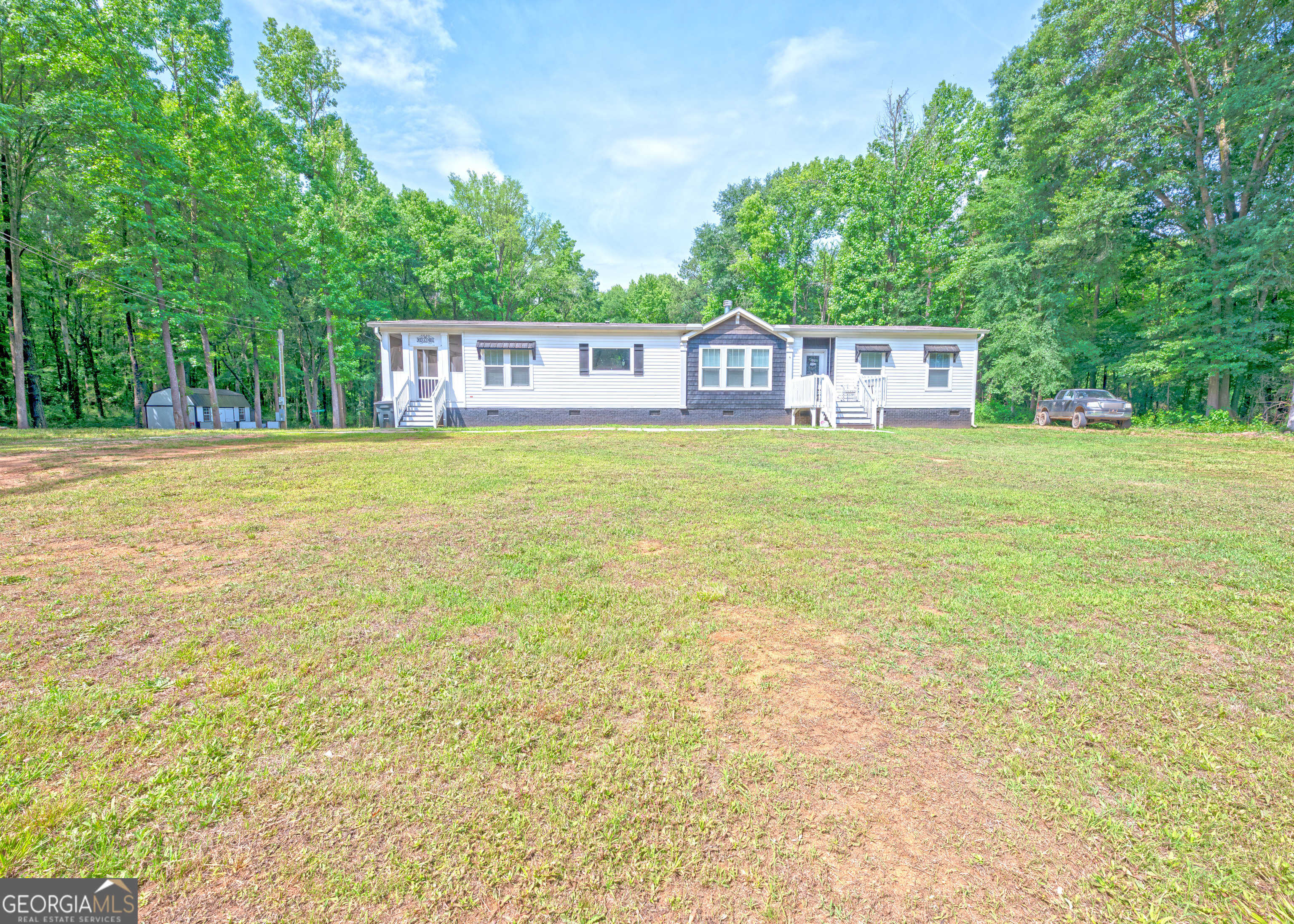 photo 3: 2989 Old Stagecoach Road, Carnesville GA 30521