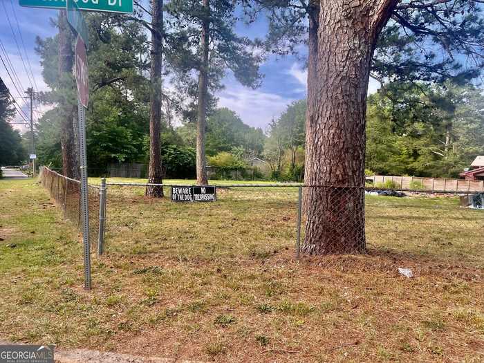 photo 3: 591 Wexwood Drive, Riverdale GA 30274