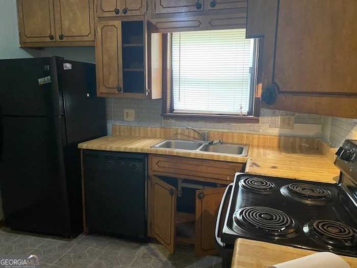 photo 2: 6382 Revena, Morrow GA 30260