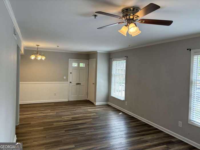 photo 2: 3117 Colonial Way Unit I, Atlanta GA 30341