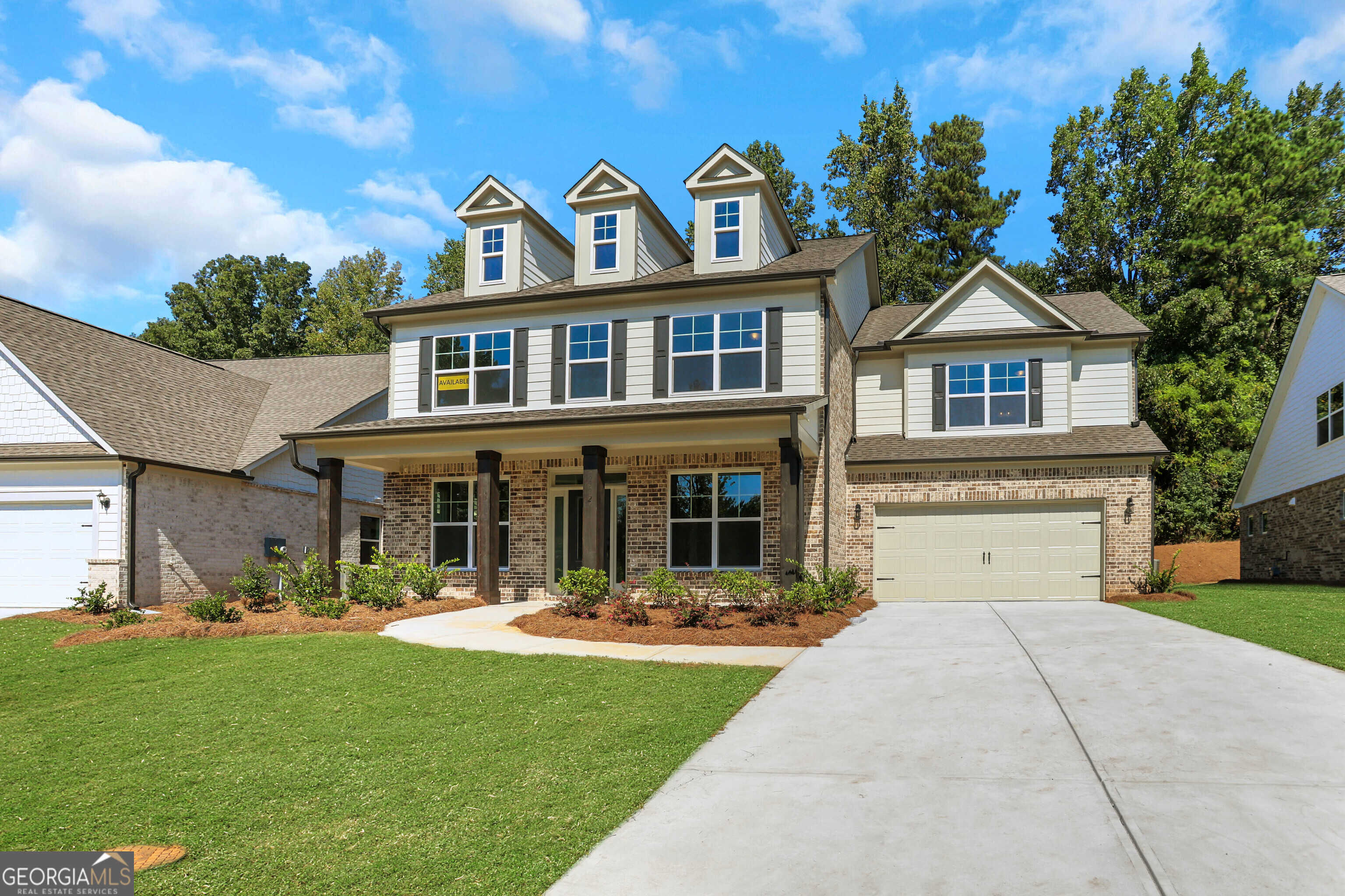 photo 3: 6992 Manchester Drive, Flowery Branch GA 30542