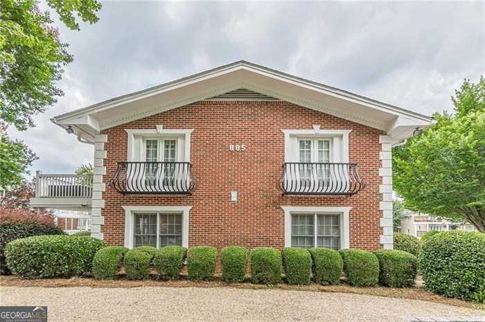 photo 1: 885 Briarcliff Road NE Unit D3, Atlanta GA 30306