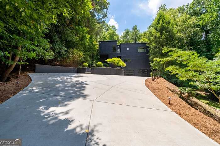 photo 2: 4 W WESLEY Ridge NW, Atlanta GA 30327