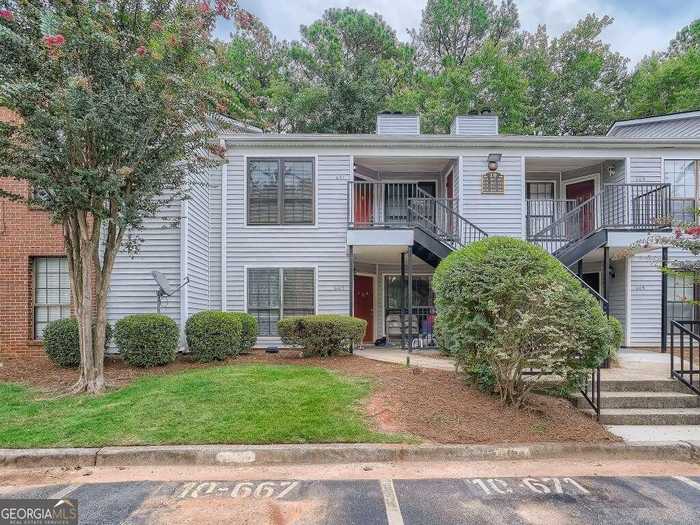 photo 1: 667 Windchase Lane, Stone Mountain GA 30083