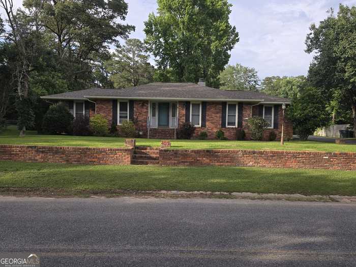 photo 1: 406 Granada Terrace, Warner Robins GA 31088