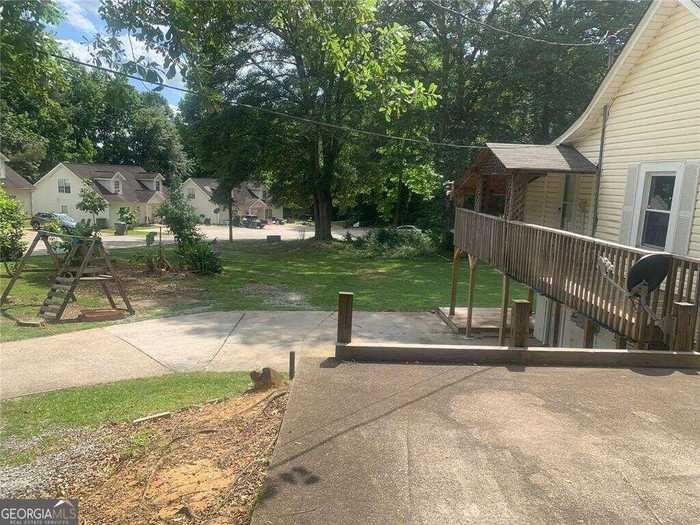 photo 2: 509 Adamson Avenue, Carrollton GA 30117