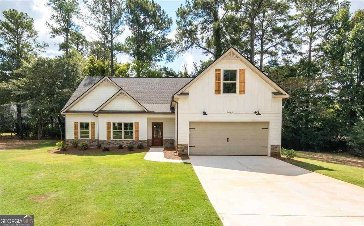 photo 1: 2040 Sequoya Drive, Perry GA 31069