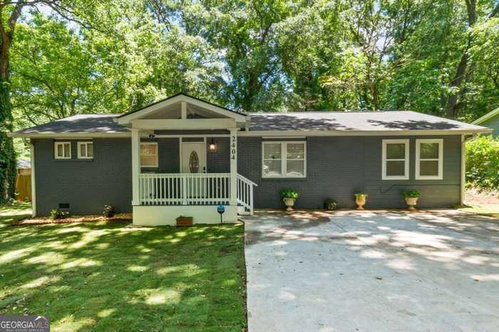 photo 1: 2404 Forrest Park Road SE, Atlanta GA 30315