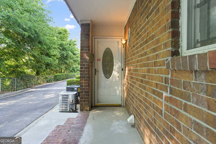 photo 2: 2518 Bradford Square NE, Atlanta GA 30345