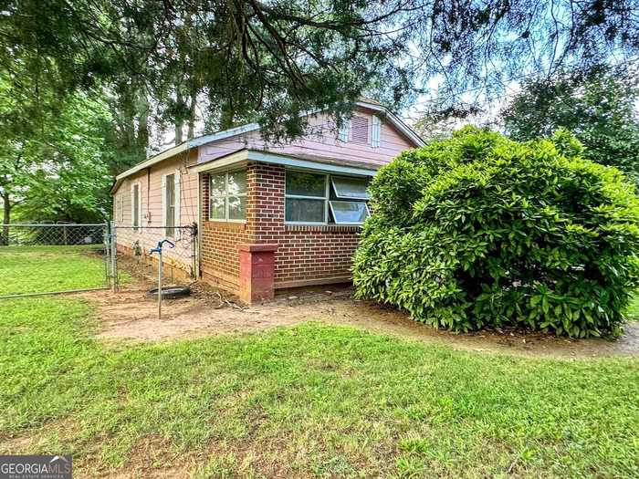 photo 1: 200 Midway Crossing, Cornelia GA 30531