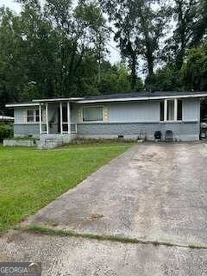 photo 1: 1135 Sunnydale Drive, Macon GA 31217