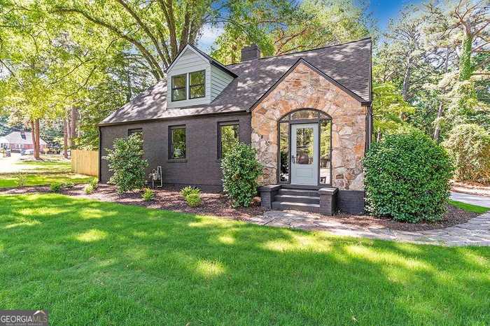 photo 2: 966 Cascade Avenue SW, Atlanta GA 30311