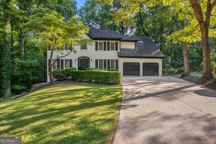 photo 2: 4560 Windsor Oaks Court, Marietta GA 30066