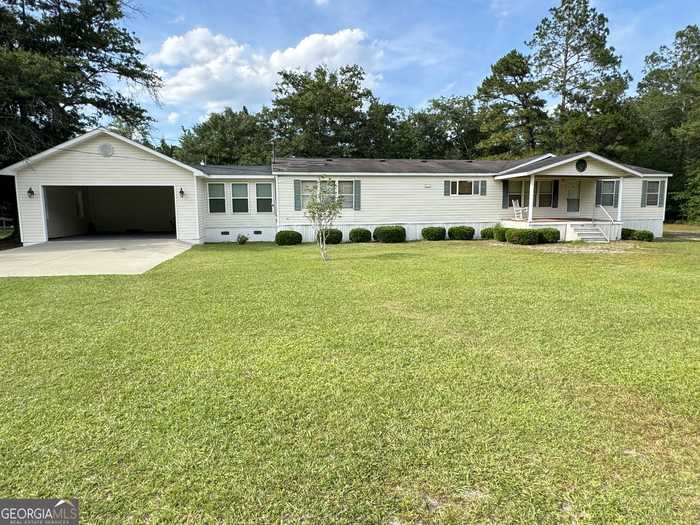 photo 2: 297 Sursson Street, Baxley GA 31513