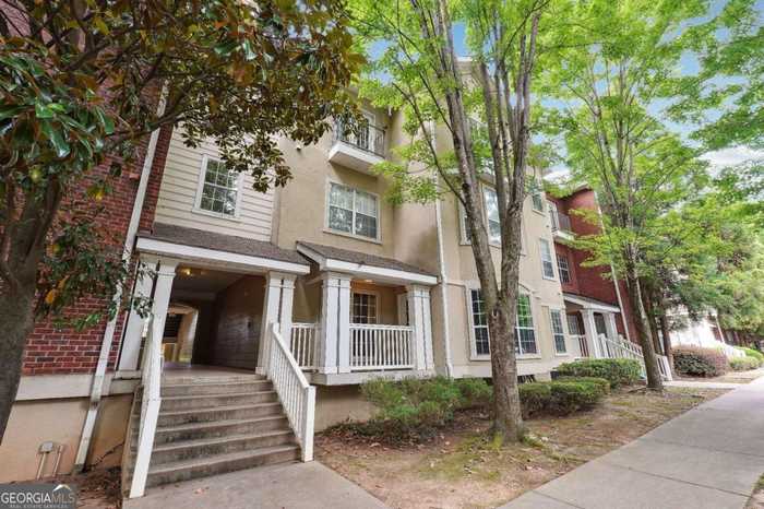 photo 2: 5641 Roswell Road Unit 103, Atlanta GA 30342