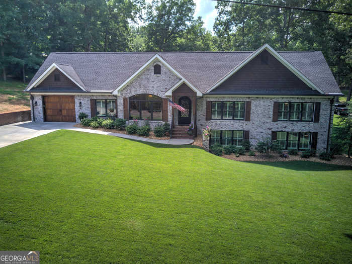 photo 2: 200 Sherwood Drive, Calhoun GA 30701