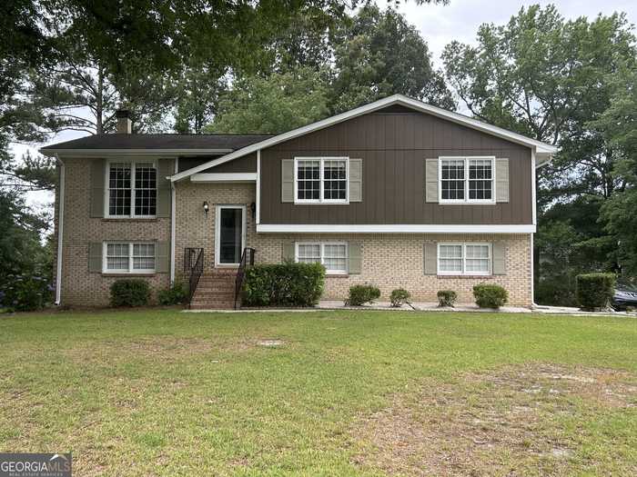 photo 1: 1860 Westley Drive, Riverdale GA 30296