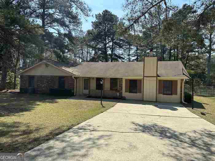 photo 1: 178 Hill Lane, Ellenwood GA 30294