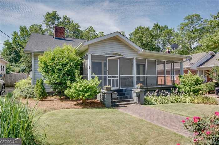 photo 2: 1614 Hardin Avenue, Atlanta GA 30337