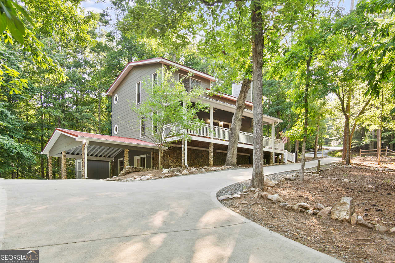 photo 2: 1080 Palisade Drive, Ellijay GA 30540